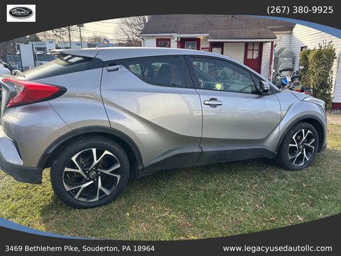 Used 2018 Toyota C-HR image 19