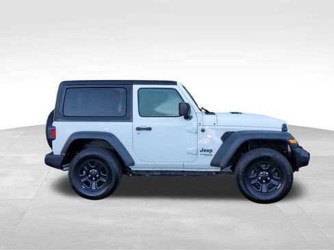 Used 2021 Jeep Wrangler Sport image 6