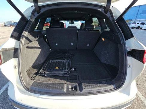 Used 2021 INFINITI QX50 Luxe w/ Appearance Package image 7