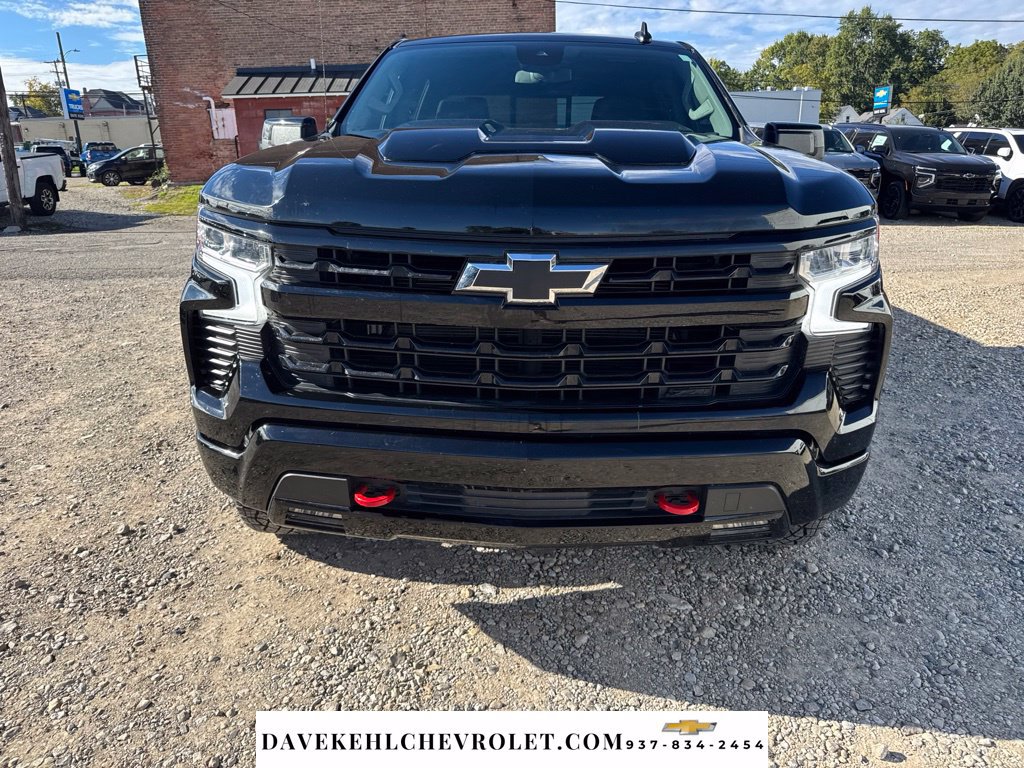 Used 2024 Chevrolet Silverado 1500 LT Trail Boss w/ Convenience Package II AWD/4WD image 2