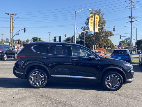 Used 2023 Hyundai Santa Fe SEL Convenience image 2