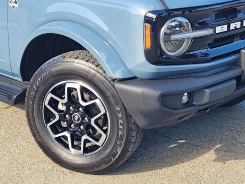 Used 2025 Ford Bronco Outer Banks image 9