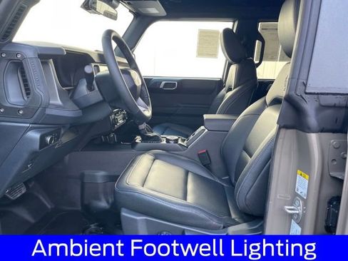 New 2025 Ford Bronco Badlands image 9