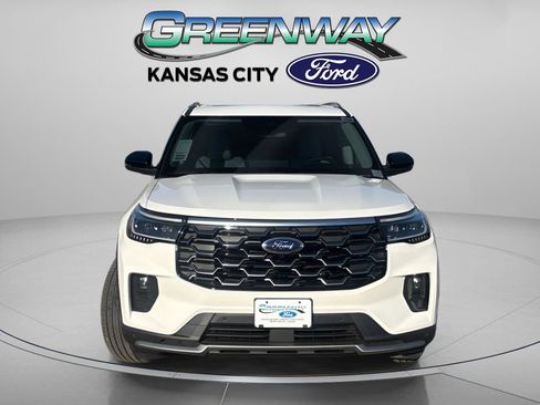New 2026 Ford Explorer Platinum w/ LUX Leather Package image 2