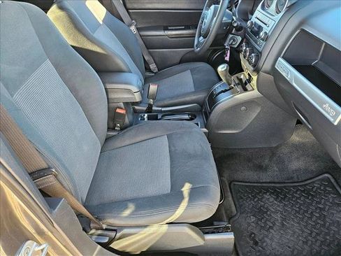 Used 2014 Jeep Compass Sport w/ Power Value Group image 23