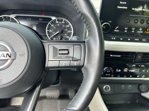 Used 2021 Nissan Rogue SL w/ Premium Package image 33