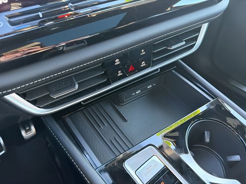 New 2026 Volkswagen Atlas Cross Sport SEL Premium R-Line image 18