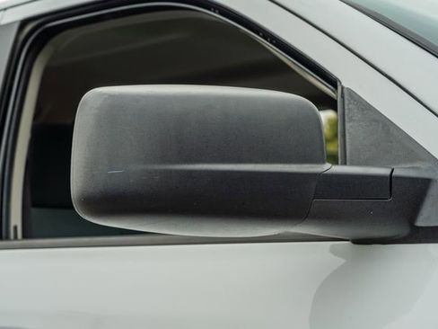 Used 2018 RAM 2500 SLT image 12