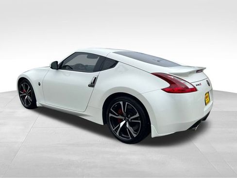 Used 2020 Nissan 370Z w/ Sport Package image 6