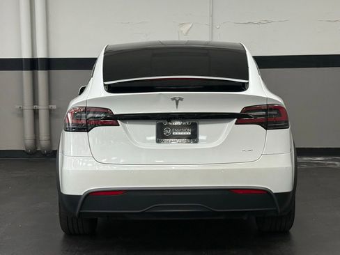 Used 2022 Tesla Model X Plaid AWD/4WD image 9
