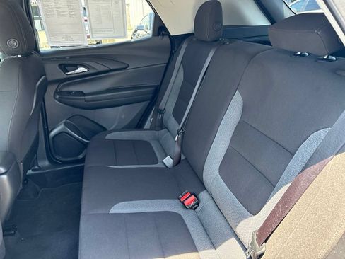Used 2025 Chevrolet TrailBlazer LT AWD/4WD image 23