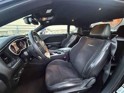 Used 2016 Dodge Challenger SRT RWD image 25