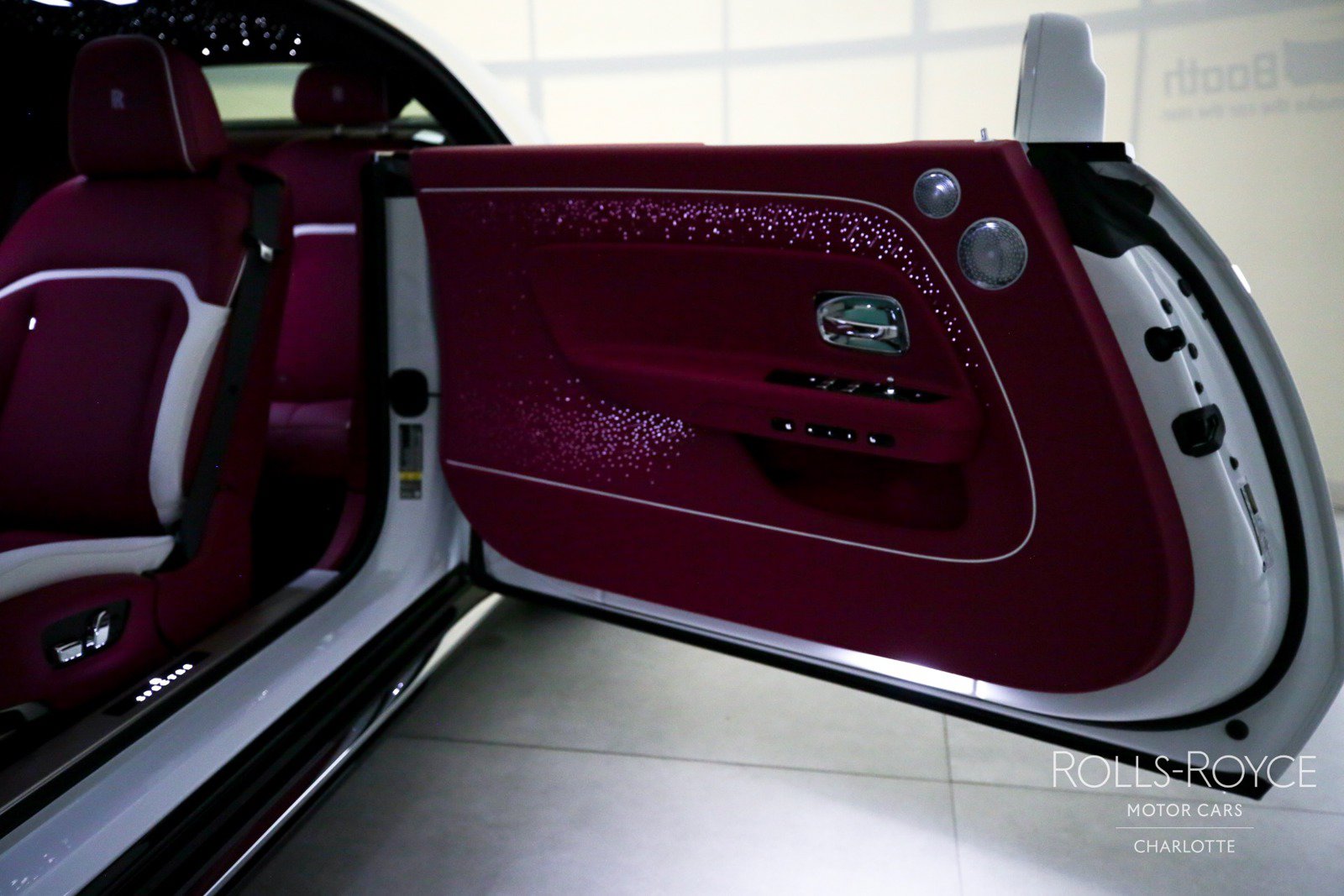 Certified 2024 Rolls-Royce Spectre w/ Spectre Launch Package AWD/4WD image 31