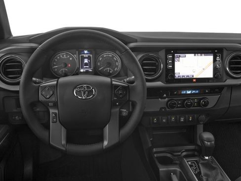 Used 2016 Toyota Tacoma TRD Sport w/ Towing Package image 7