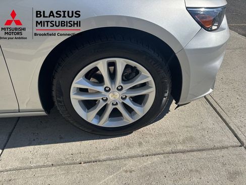 Used 2018 Chevrolet Malibu Hybrid FWD image 16