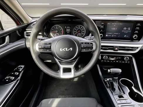Used 2023 Kia K5 LXS image 9