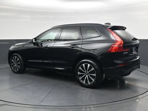 Used 2024 Volvo XC60 B5 Plus AWD/4WD image 6