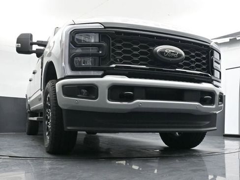 New 2026 Ford F250 Lariat w/ Black Appearance Package AWD/4WD image 24