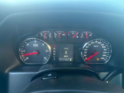 Used 2019 Chevrolet Silverado 2500 W/T RWD image 12