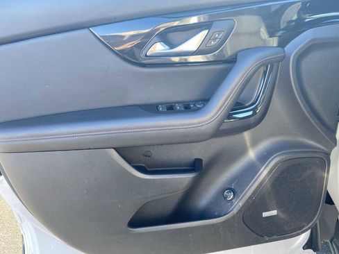 Used 2025 Chevrolet Blazer RS image 27