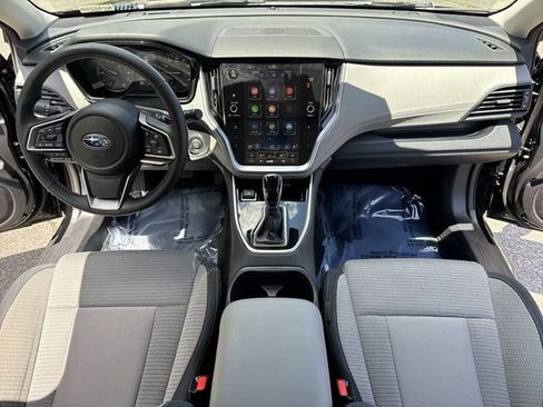 Used 2023 Subaru Outback Premium AWD/4WD image 9