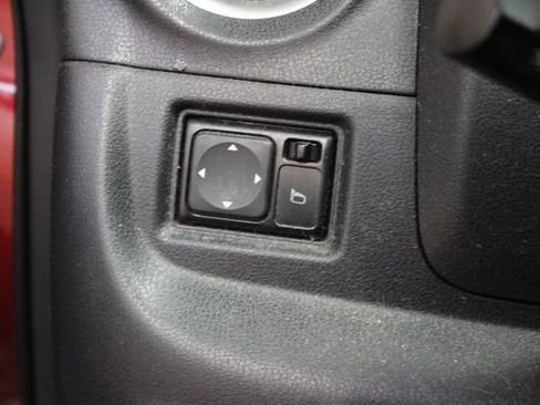 Used 2016 Nissan Versa Note SV FWD image 15