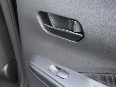 Used 2025 Nissan Kicks Play S image 35