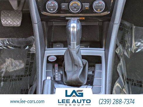 Used 2020 Volkswagen Passat 2.0T SE image 16