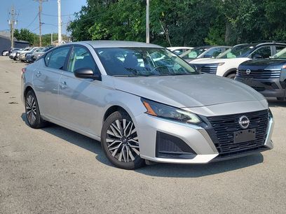 Used 2025 Nissan Altima 2.5 SV