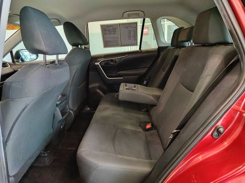 Used 2020 Toyota RAV4 LE w/ Carpet Mat Package FWD image 12