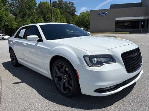 Used 2021 Chrysler 300 S RWD image 2