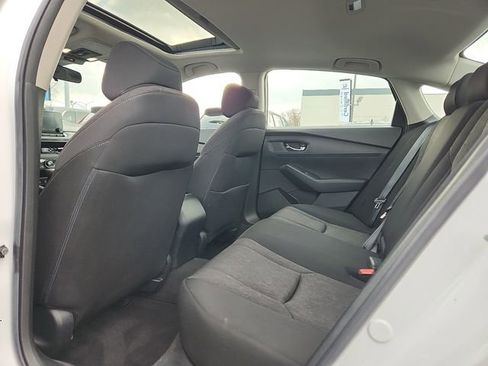 Used 2023 Honda Accord EX image 10