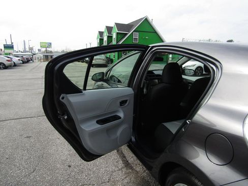 Used 2013 Toyota Prius C Three FWD image 17