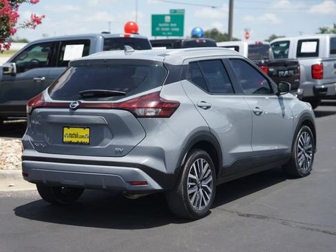 Used 2021 Nissan Kicks SV FWD image 6