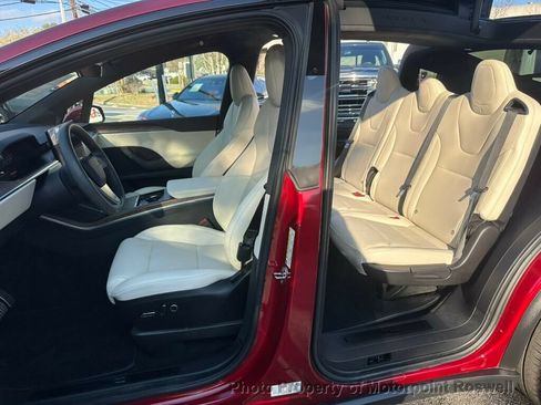 Used 2024 Tesla Model X AWD/4WD image 15
