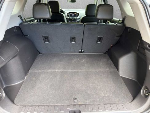 Used 2024 GMC Terrain SLT AWD/4WD image 23