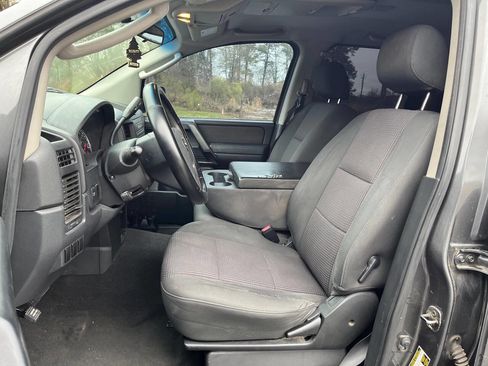 Used 2008 Nissan Titan XE image 9