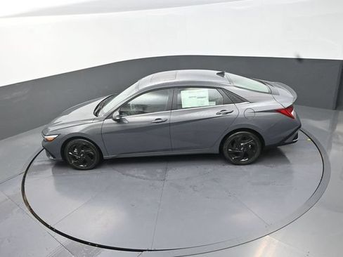 Used 2026 Hyundai Elantra SEL Sport Premium FWD image 15