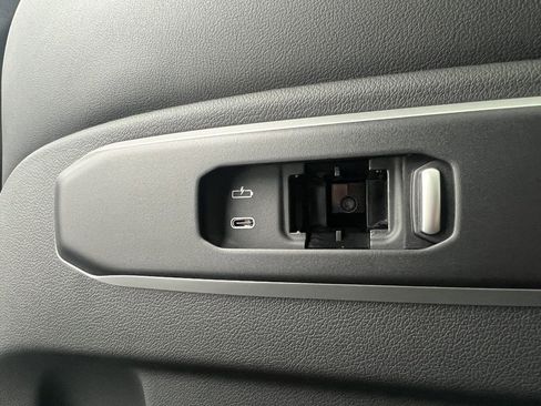 New 2026 BMW X5 xDrive50e w/ M Sport Package image 40