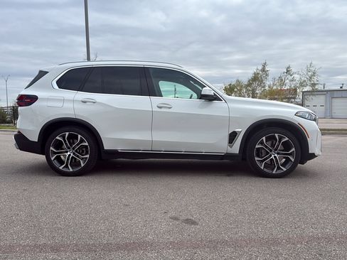 Certified 2024 BMW X5 xDrive40i w/ Premium Package image 5