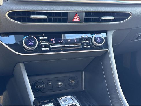 Used 2021 Hyundai Sonata Limited image 12