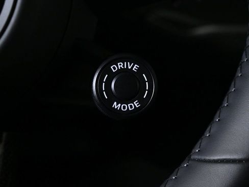 Certified 2025 Porsche Cayenne GTS image 19