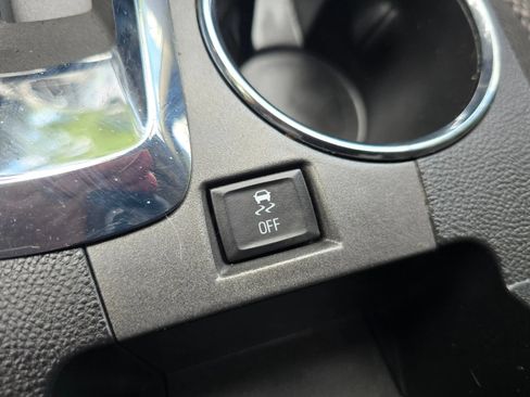 Used 2017 Chevrolet Equinox LT FWD image 30