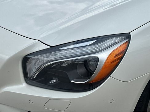 Used 2013 Mercedes-Benz SL 550 image 21