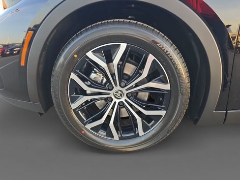 Certified 2026 Toyota Crown AWD/4WD image 14