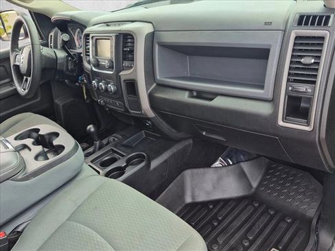 Used 2018 RAM 2500 Tradesman w/ Chrome Appearance Group AWD/4WD image 19
