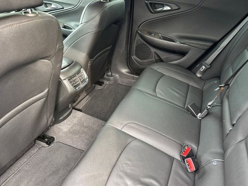 Certified 2022 Chevrolet Malibu LT w/ Leather Package image 12