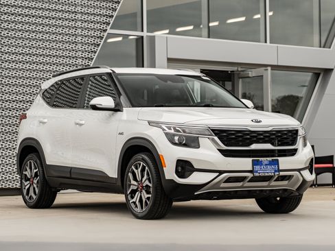 Used 2021 Kia Seltos S AWD/4WD image 1