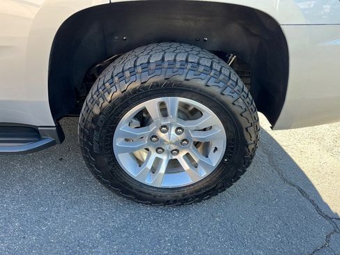 Used 2018 Chevrolet Tahoe LT image 46