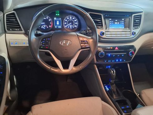 Used 2017 Hyundai Tucson Sport w/ Cargo Package AWD/4WD image 16